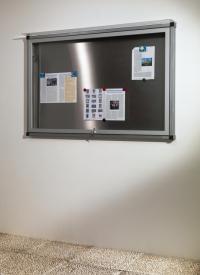 BACHECA MOD. INOX/RB - anta a sollevamento
eventuale protezione superiore in plexiglass